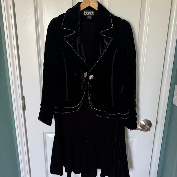 Dresses & Skirts - Black velvet skirt and jacket set